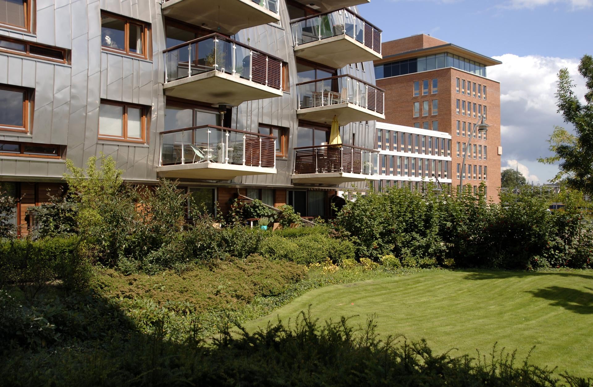 Decoratieve foto van woningen in het Paleiskwartier in Den Bosch