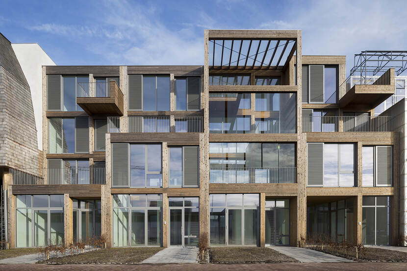 4 woonwerk lofts in hout gebouwd